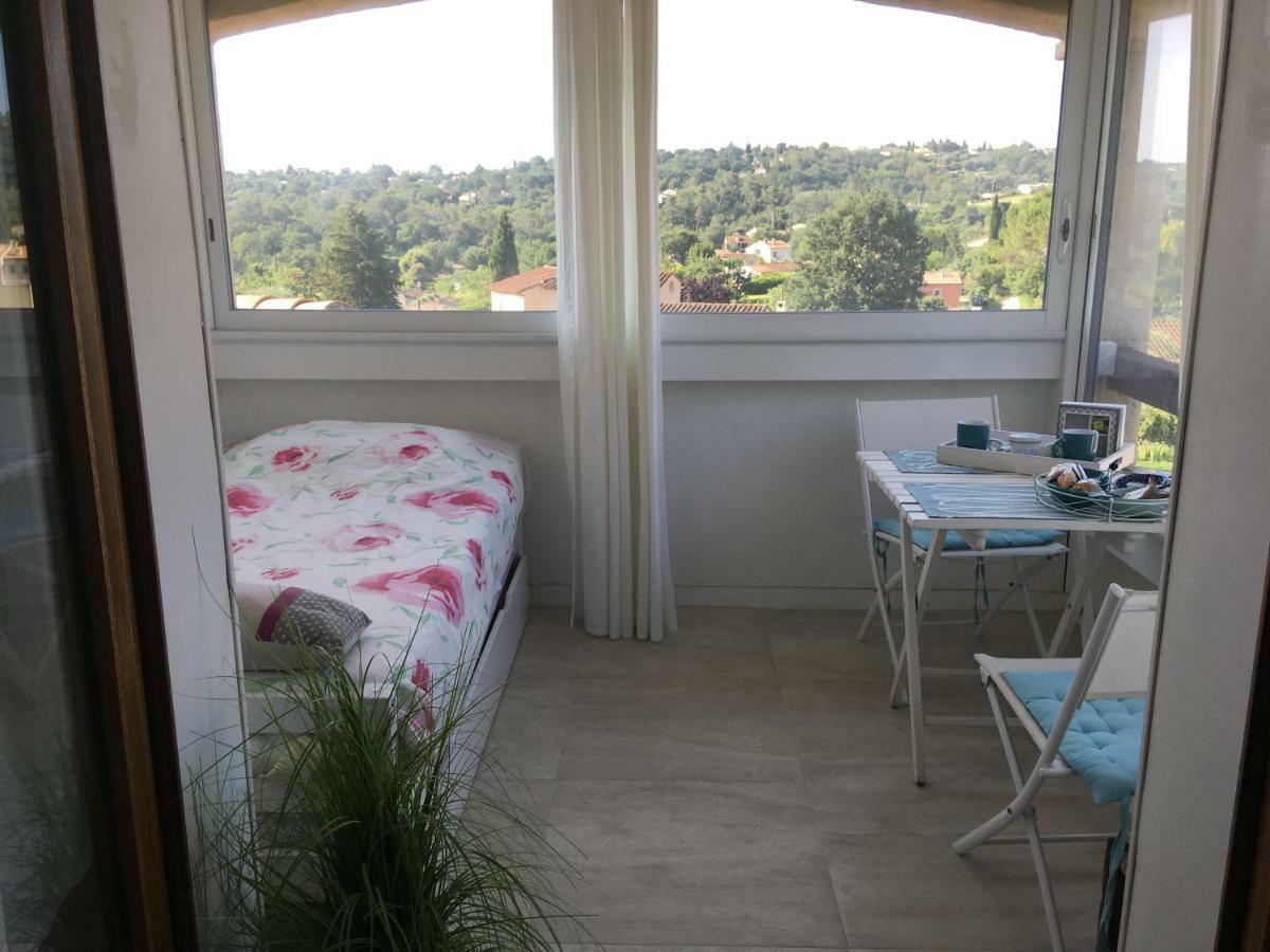 Saint-Jeannet  Bed & Breakfast Les Lillas المظهر الخارجي الصورة